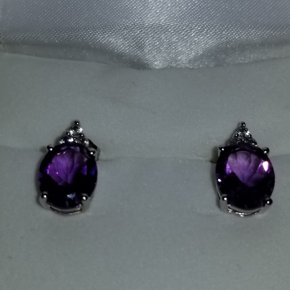jcpenney Jewelry - ❤💋Purple Amethyst on Silver earrings